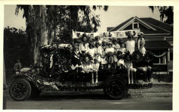 Wisdom Hall float